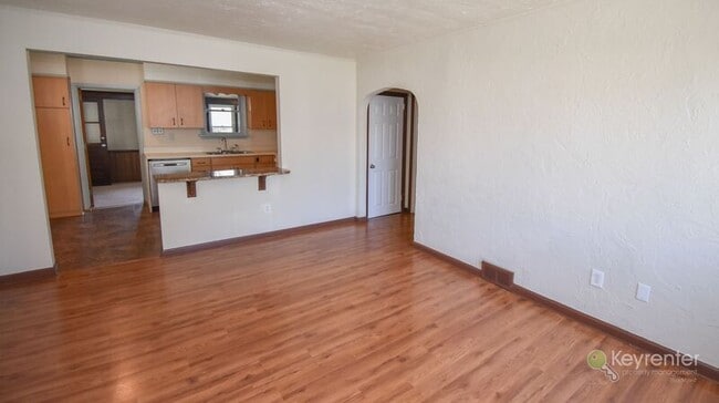 3528 Carnarvon Ave in Bristol, PA - Building Photo - Building Photo