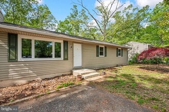 310 N Carolina Trail in Browns Mills, NJ - Building Photo - Building Photo