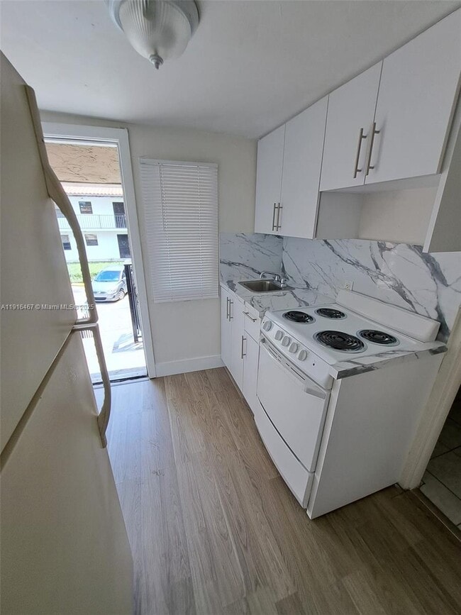 1362 SW 2nd St in Miami, FL - Building Photo - Building Photo