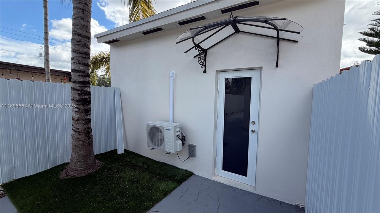 4712 SW 2nd Terrace in Coral Gables, FL - Building Photo
