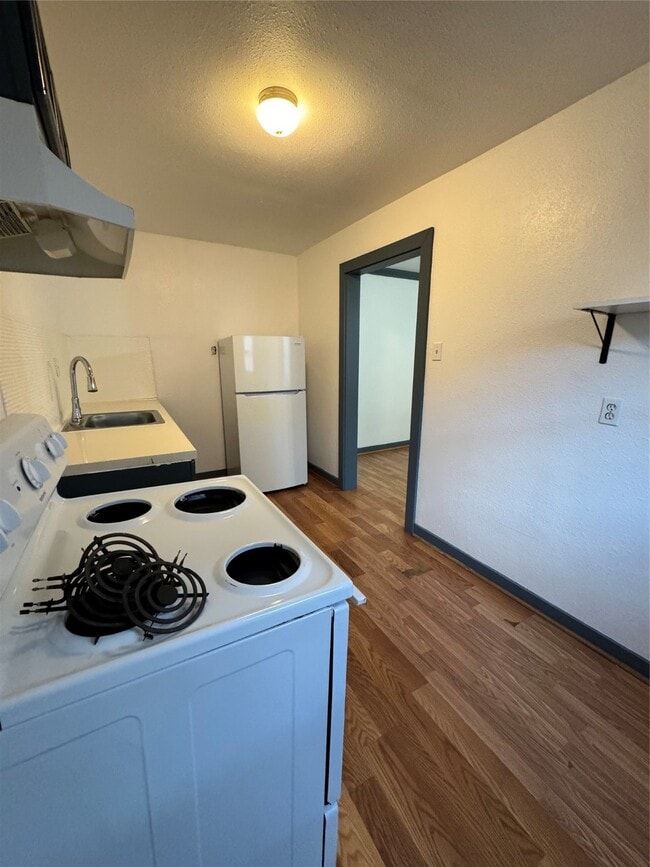 5320 Polk St in Houston, TX - Building Photo - Building Photo