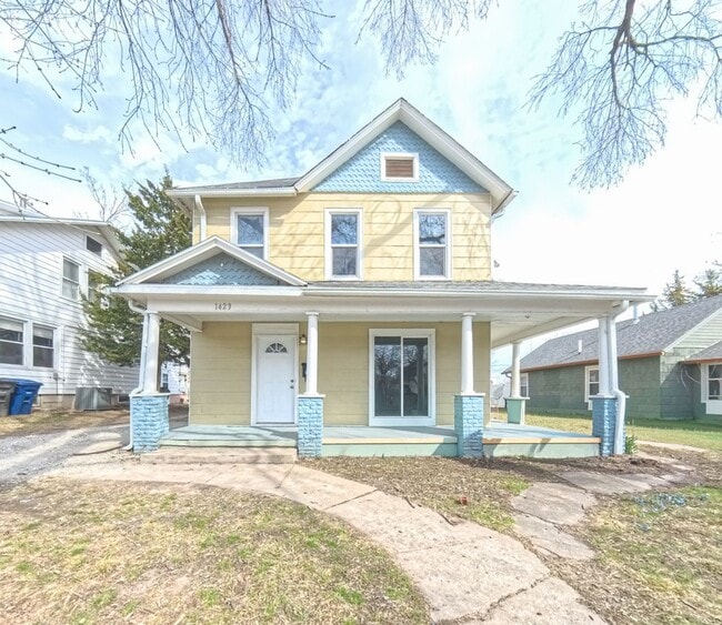 property at 1423 31st St