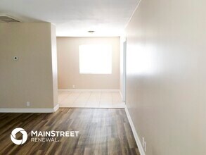 1861 E Mobile Ln in Phoenix, AZ - Building Photo - Building Photo