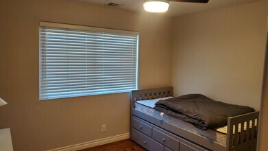 2270 Yosemite Ave in Simi Valley, CA - Building Photo - Building Photo