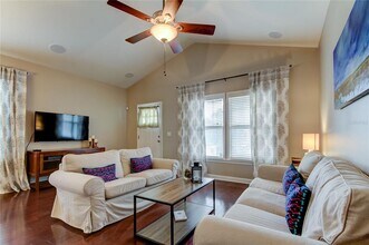 2123 W Spruce St in Tampa, FL - Building Photo - Building Photo