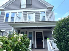 610 South St in Boston, MA - Building Photo