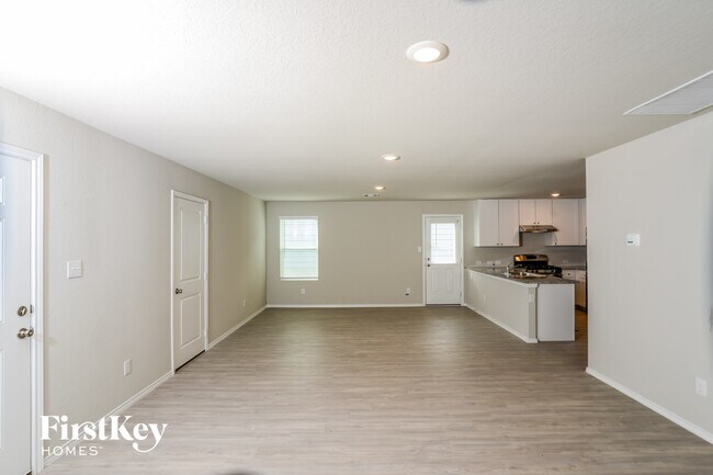 6445 Cotton Ridge in San Antonio, TX - Building Photo - Building Photo