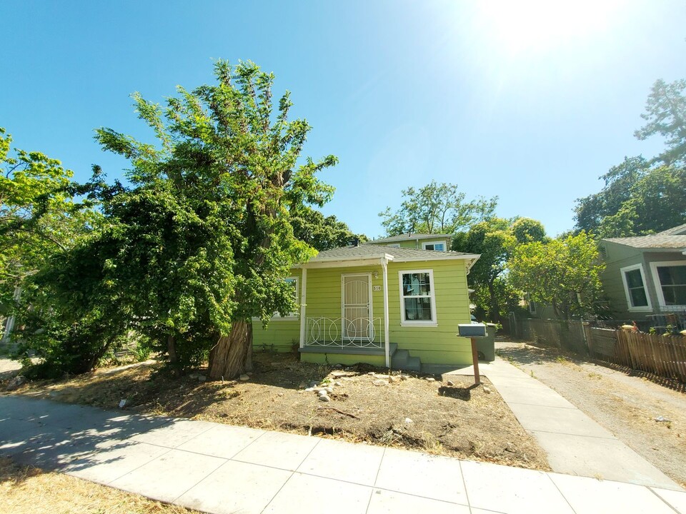 510 Cleveland St in Redwood City, CA - Building Photo