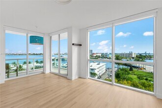 7900 Harbor Island Dr in Miami Beach, FL - Building Photo - Building Photo