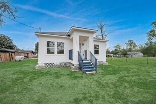 9210 Wheatley St in Houston, TX - Building Photo