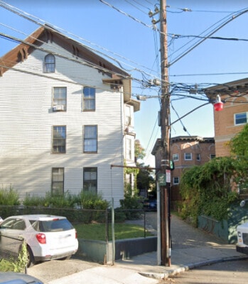 property at 4 Adella Pl