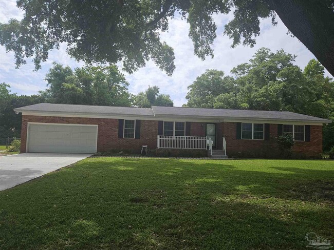 property at 6222 Vicksburg Dr