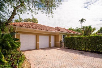 5770 SW 128th St in Coral Gables, FL - Building Photo - Building Photo