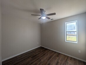 222 Quail Valley Dr in Batesville, AR - Building Photo - Building Photo