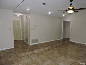 7356 Sandy Creek Cir in Pensacola, FL - Building Photo - Building Photo