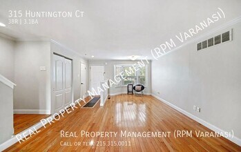 315 Huntington Ct in West Chester, PA - Building Photo - Building Photo