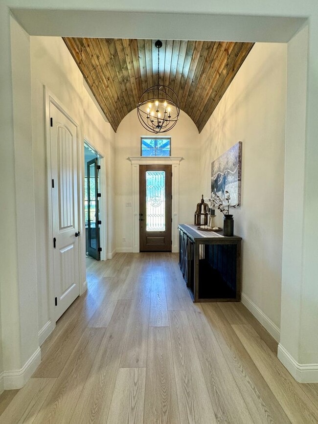 412 Lake Arbor Dr in Weatherford, TX - Building Photo - Building Photo