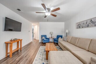 484 High Point Terrace-Unit -ID1043610P in Memphis, TN - Foto de edificio - Building Photo