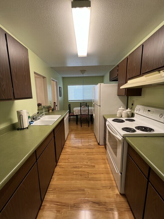 1339 N Columbus Ave in Glendale, CA - Building Photo