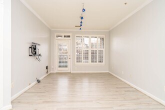 8183 Carnegie Hall Ct in Vienna, VA - Foto de edificio - Building Photo