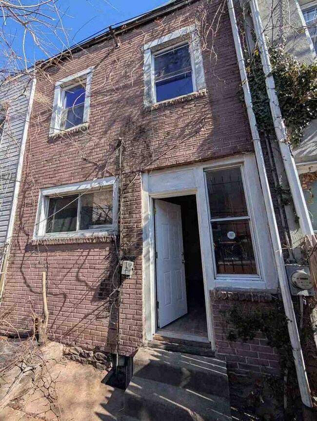 5564 Matthews St in Philadelphia, PA - Building Photo - Building Photo