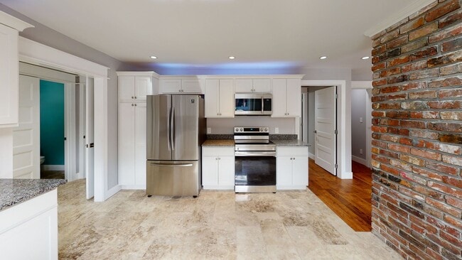 property at 1702 Highland Ave
