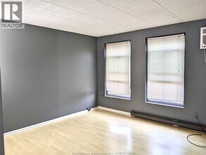 6299 Thornberry Crescent in Windsor, ON - Building Photo - Building Photo