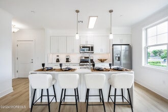 298 Westwood Ave in Long Branch, NJ - Building Photo - Building Photo