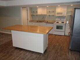 6361 Clay Park Dr in Salt Lake City, UT - Building Photo