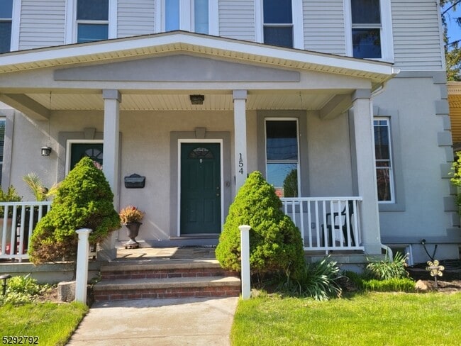 154 W Washington Ave in Washington, NJ - Building Photo - Building Photo