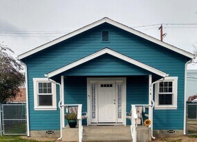 214 Haven St in Medford, OR - Building Photo