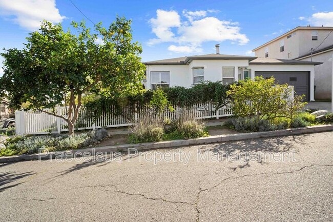 2244 Felton St in San Diego, CA - Building Photo - Building Photo