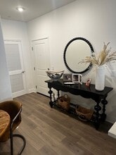 945 Madonna Rd in San Luis Obispo, CA - Building Photo - Building Photo