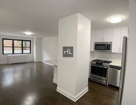 E 16 ST, Unit 9E in New York, NY - Building Photo