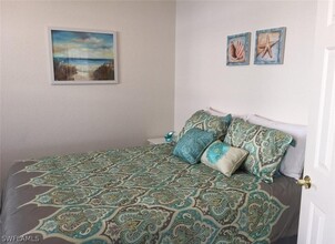 6825 Sterling Greens Dr in Naples, FL - Building Photo - Building Photo