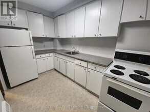 420 Gilmour St in Ottawa, ON - Building Photo - Building Photo