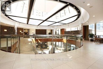 3880 Duke of York Blvd in Mississauga, ON - Building Photo - Building Photo