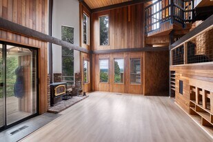 2221 Timothy Dr NW in Salem, OR - Building Photo