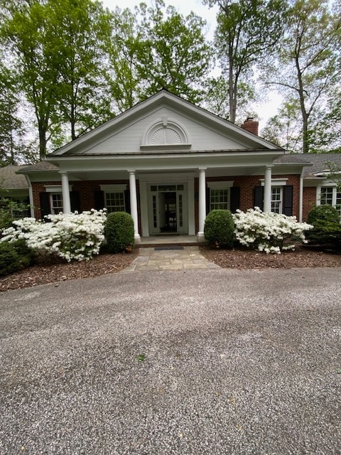 9675 Rollin Dr in Waite Hill, OH - Building Photo - Building Photo