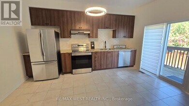 1196 Peelar Cres in Innisfil, ON - Building Photo - Building Photo