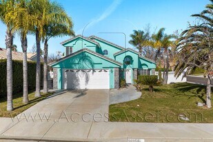 44958 Cam Alamosa in Temecula, CA - Building Photo