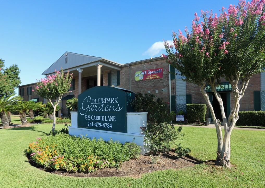 Deer Park Gardens Photo