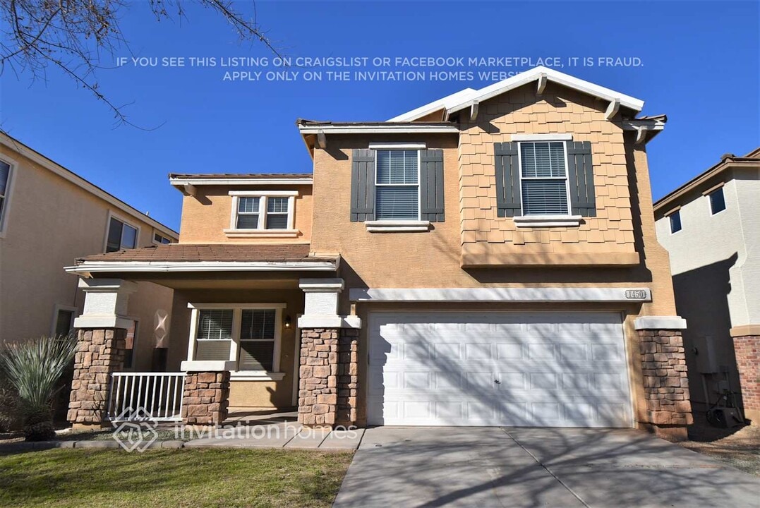 1450 S Longspur Ln in Gilbert, AZ - Building Photo