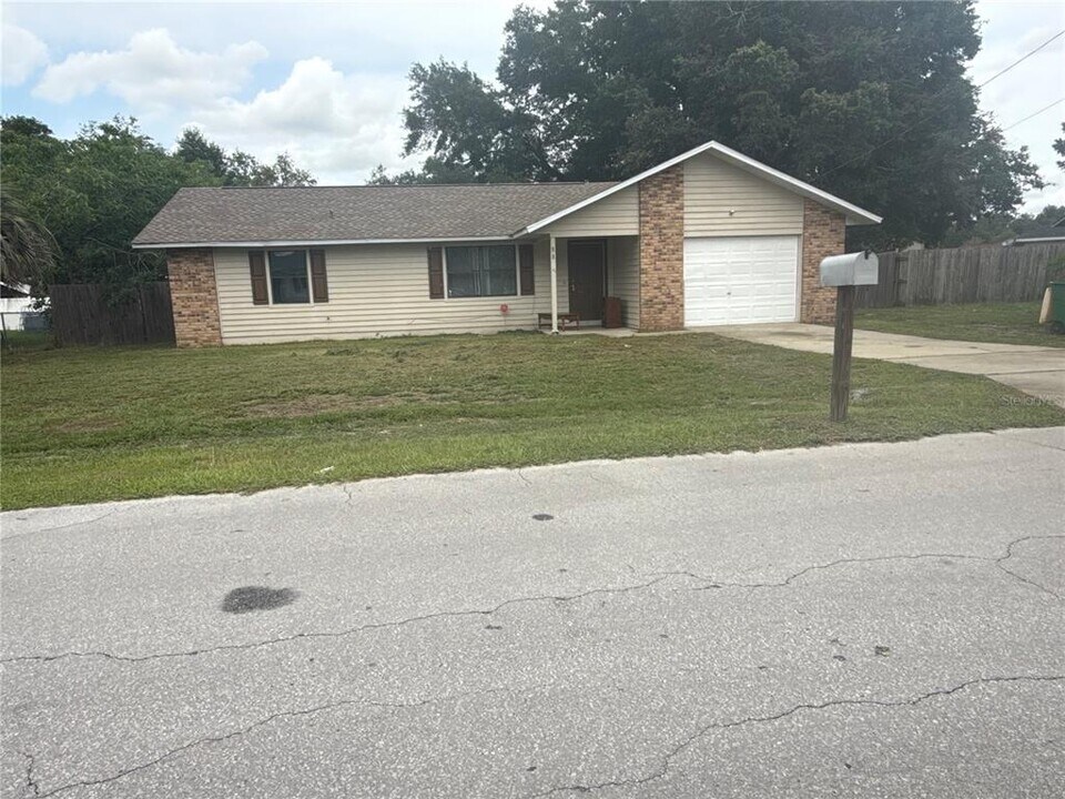 88 Teak Loop in Ocala, FL - Building Photo