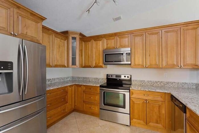 property at 39 Mayfair Ln