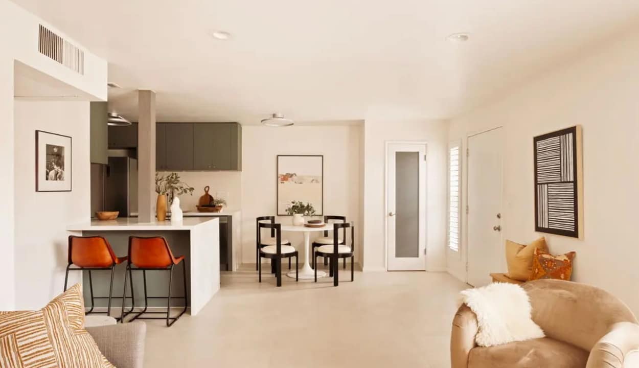 970 Palm Ave, Unit 207 in West Hollywood, CA - Foto de edificio