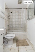 1835 Mintwood Pl NW in Washington, DC - Foto de edificio - Building Photo
