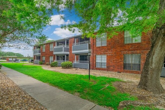 Chandler's Mill in Corpus Christi, TX - Foto de edificio - Building Photo