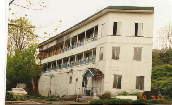 Davis Place Apartments in Seattle, WA - Building Photo