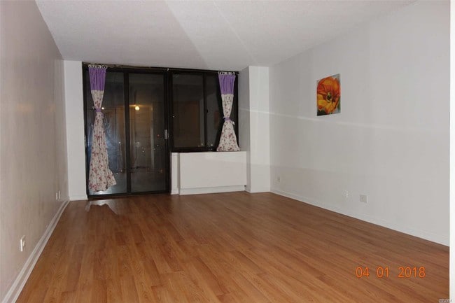 138-35 Elder Ave-Unit -10K in Queens, NY - Building Photo - Building Photo